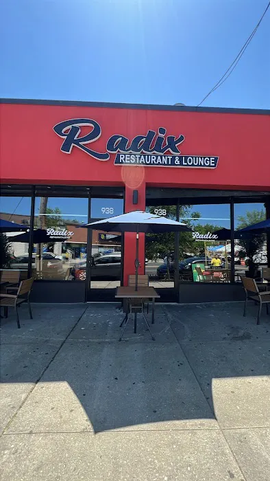 Radix Restaurant & Lounge Picture 8