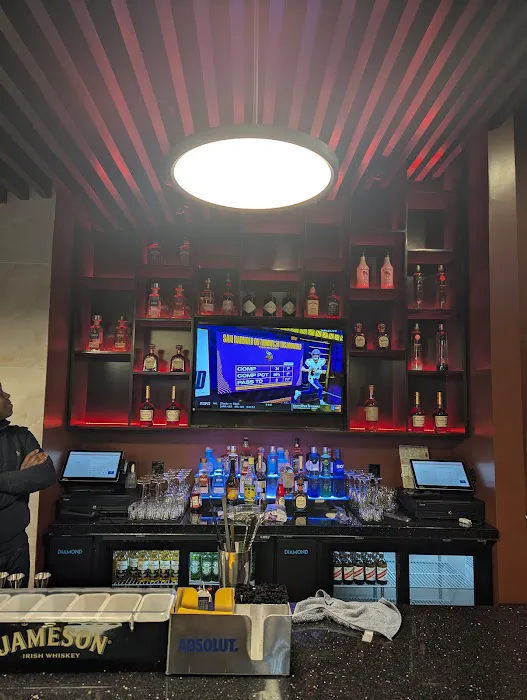Radix Restaurant & Lounge Picture 1
