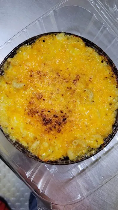 Landin Mac & Cheese Picture 1