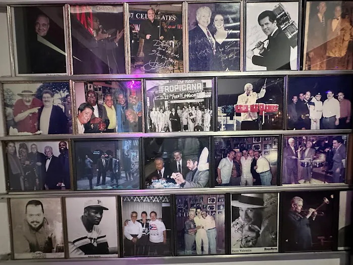 Willie's Steak House Picture 9