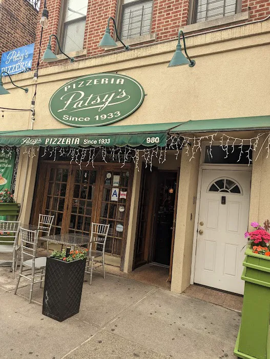 Patsy's Pizzeria Morris Park Picture 3