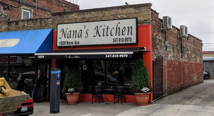 Nana's Kitchen Picture 4