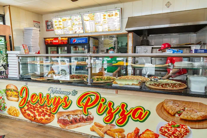Jerry's Pizzeria Picture 10
