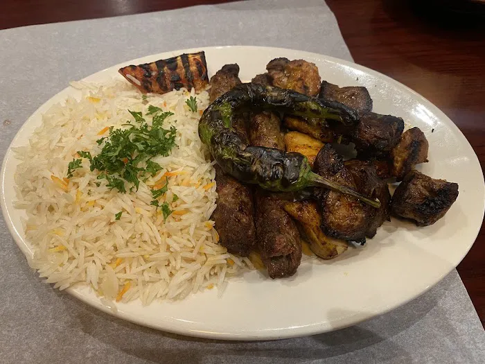 Oasis Mediterranean Restaurant Picture 4