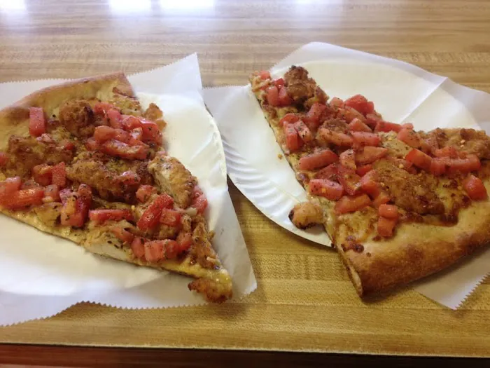 Emilio's Original Gourmet Pizza Picture 9