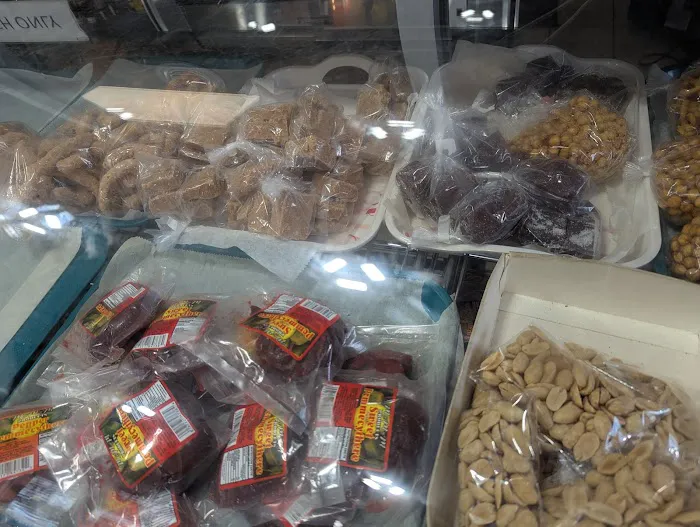 Ali's Roti Shop Picture 9