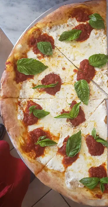 Courtland Pizzeria Picture 7