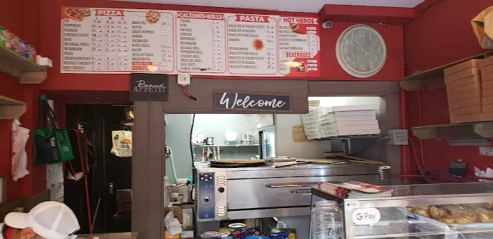 Courtland Pizzeria Picture 6