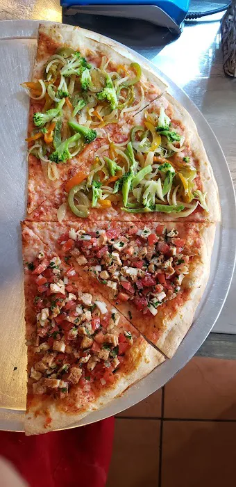 Courtland Pizzeria Picture 5