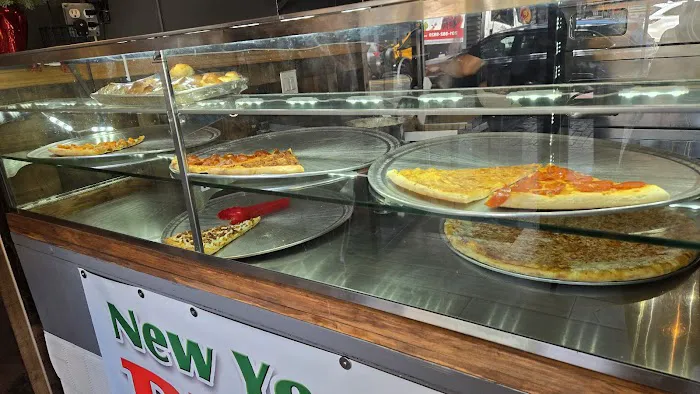 Italian pizzeria Picture 2