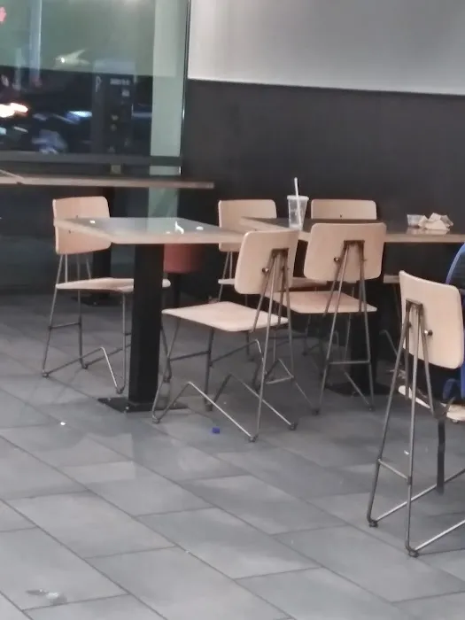 Chipotle Mexican Grill Picture 5