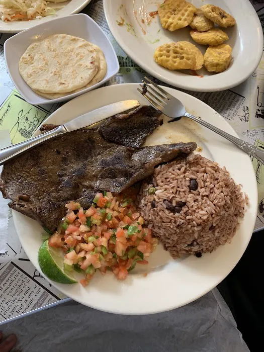 El Salvadoreño Picture 1