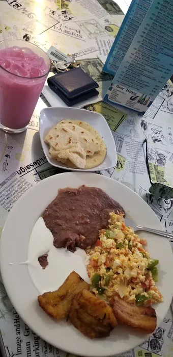 El Salvadoreño Picture 6