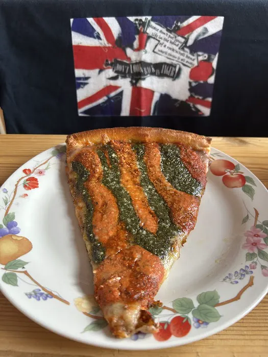 Laziza pizzeria Picture 5