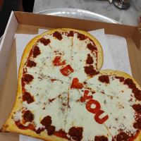 Laziza pizzeria ico