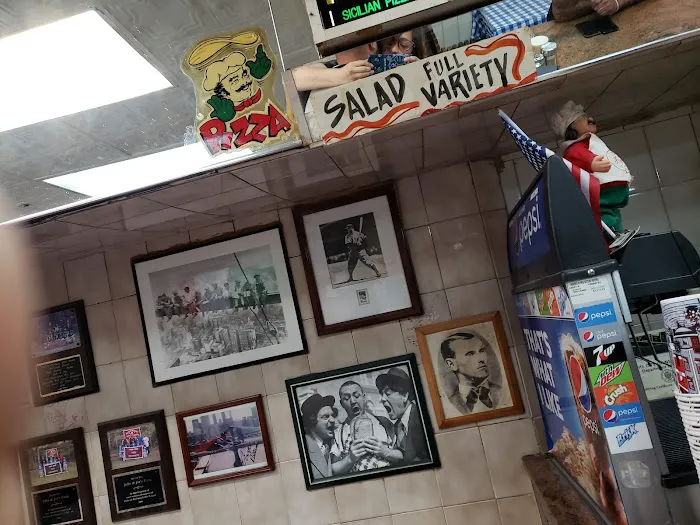 John & Joe's Pizzeria and Restaurant Picture 9