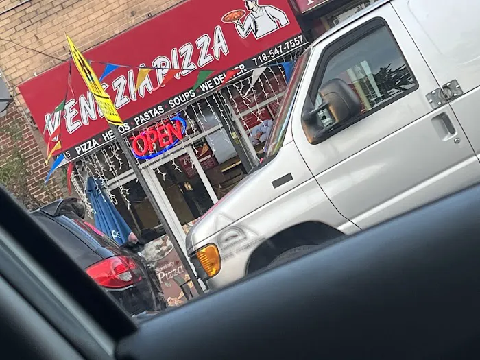 Venezia Pizza Picture 4