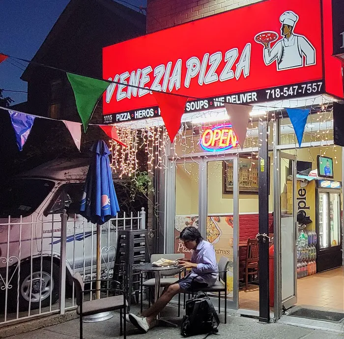 Venezia Pizza Picture 10