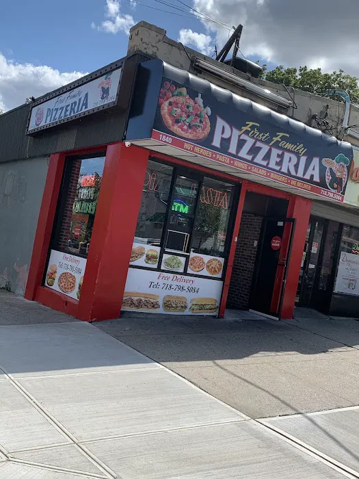 Santiago First Family Pizzeria Picture 5