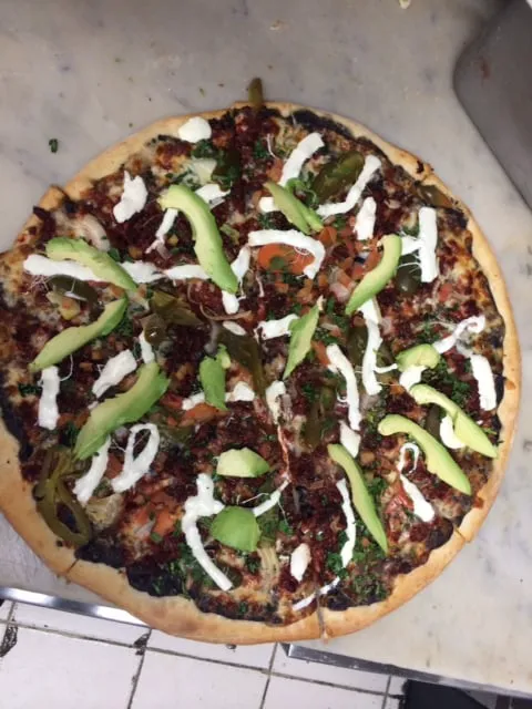 Daisy's Pizza Picture 2