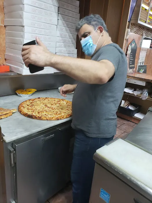 New Mama's Fried Chicken & Pizza Picture 2