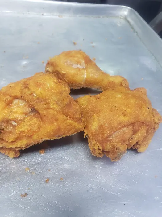 New Mama's Fried Chicken & Pizza Picture 6