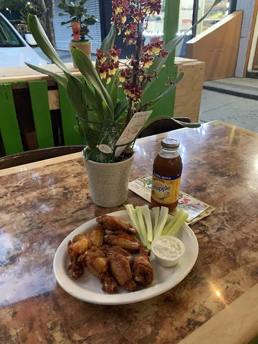 Betos Restaurant Inc Picture 4