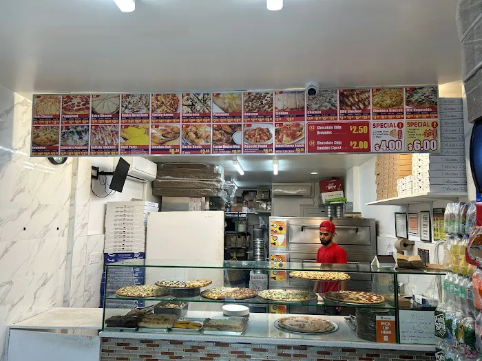 Jackson Pizza Picture 2