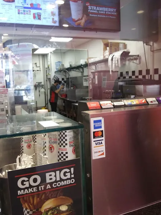 Checkers Picture 6