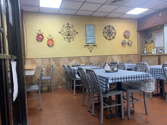 Sorrento's Pizzeria Restaurant Picture 4