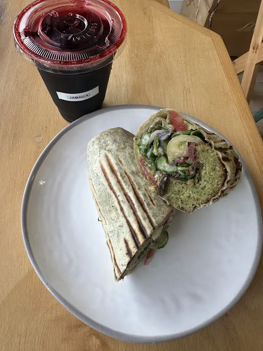 Daisy's Juice Bar & Café Picture 1