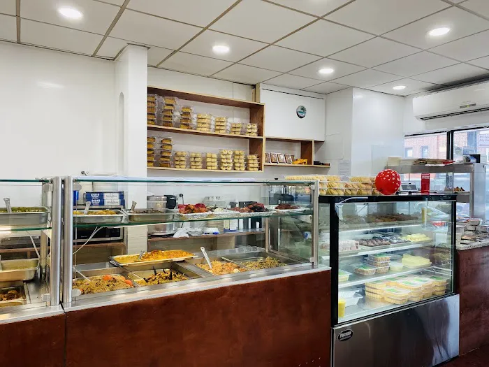 SPICE UP SWEETS AND RESTAURANT Picture 4