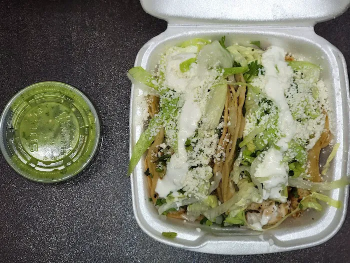 Antojitos Carolina Food Truck Picture 7