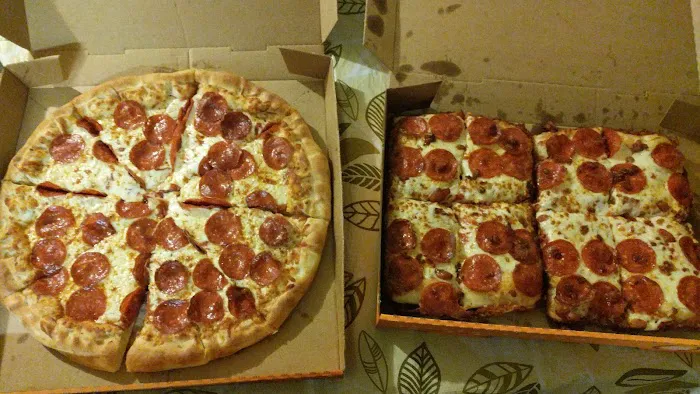 Little Caesars Pizza Picture 5