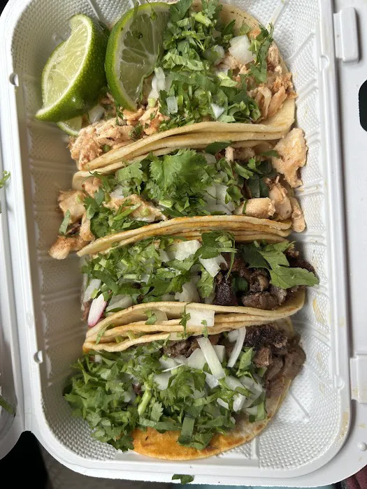 Tacos El Bronco 2 Picture 9