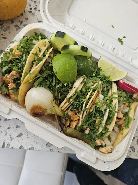 Tacos El Bronco 2 Picture 1