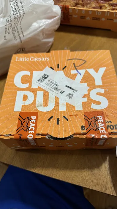 Little Caesars Pizza Picture 3