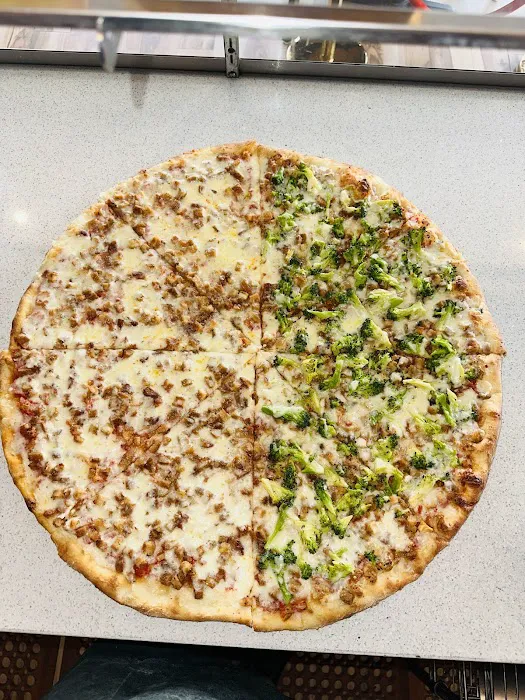 Nora Pizza Picture 8