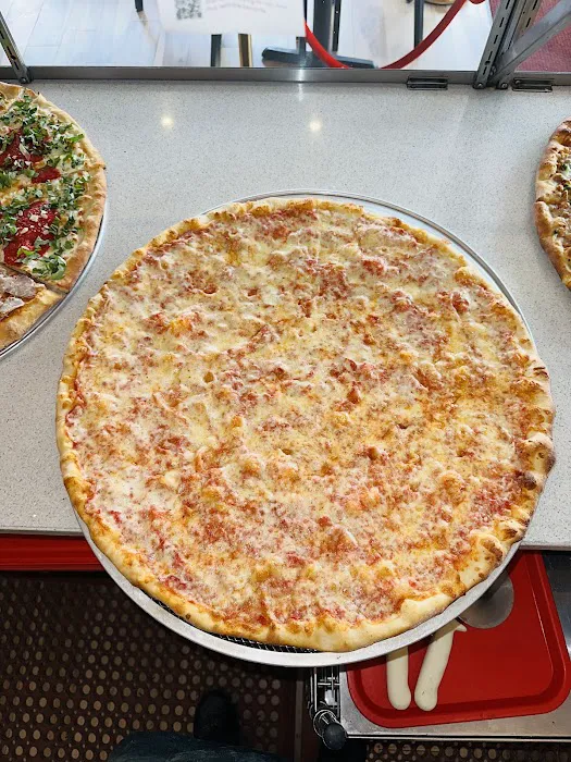 Nora Pizza Picture 6