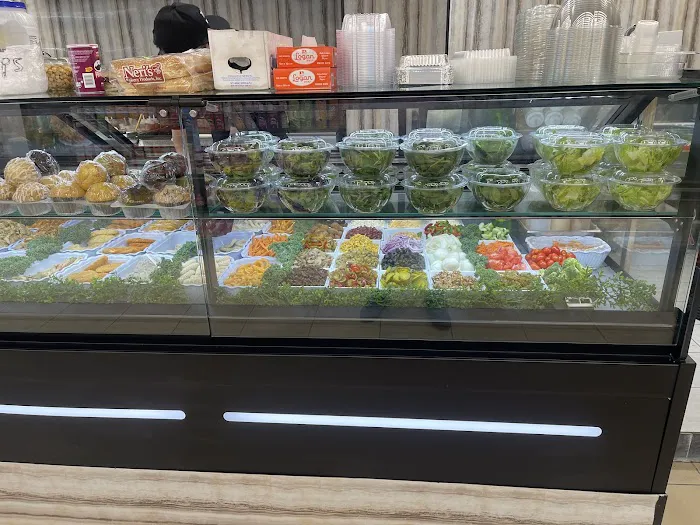 Munchies Deli Picture 6