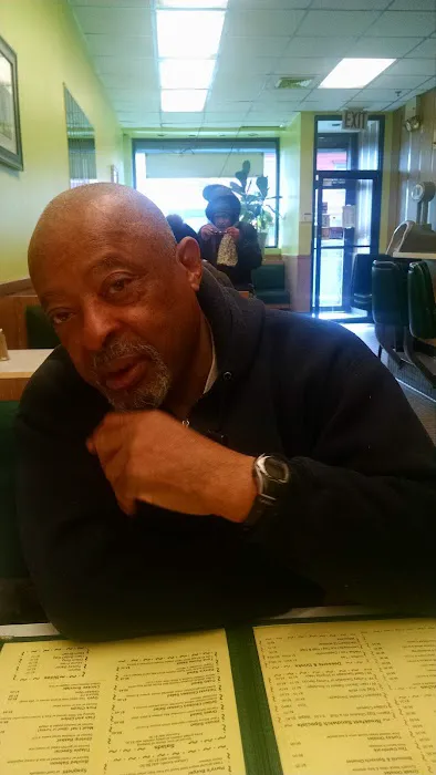 JS Perry’s Diner Picture 5