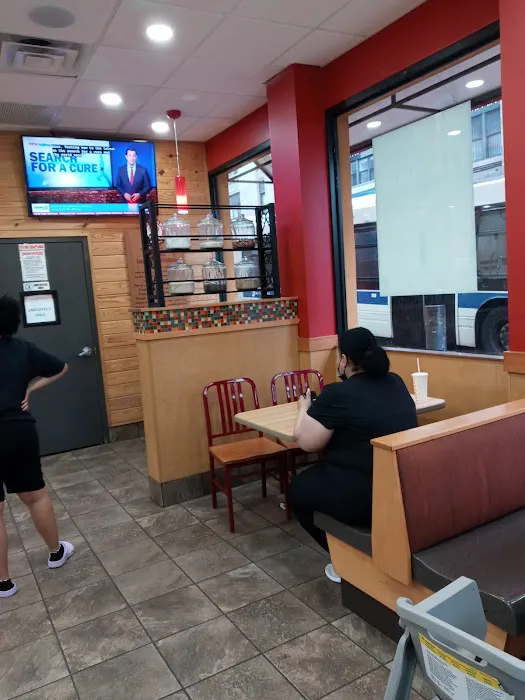 Popeyes Louisiana Kitchen Picture 1