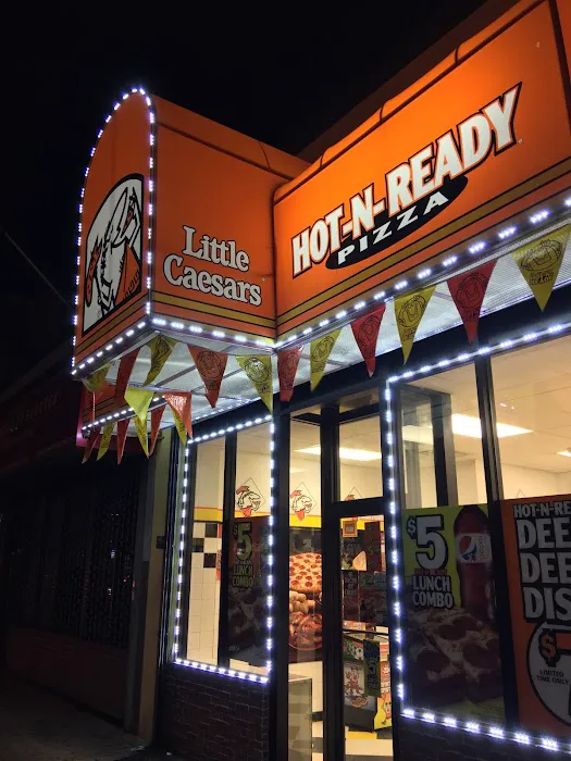 Little Caesars Pizza Picture 9