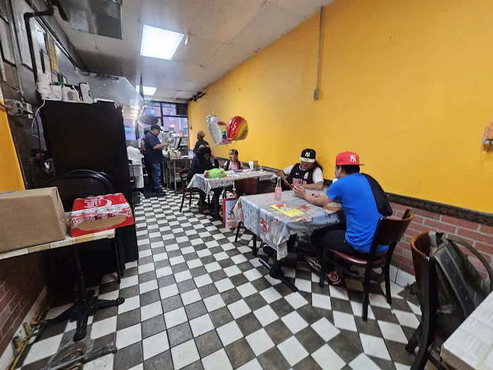 Taqueria Atlixco Picture 7