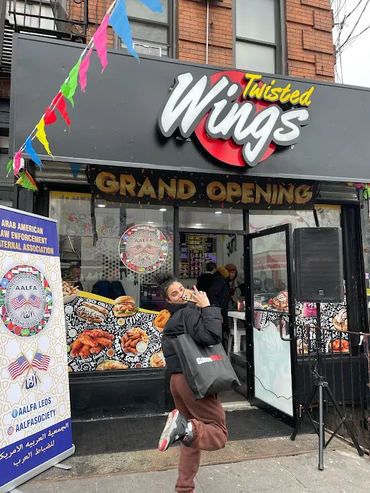 Twisted Wings Picture 3