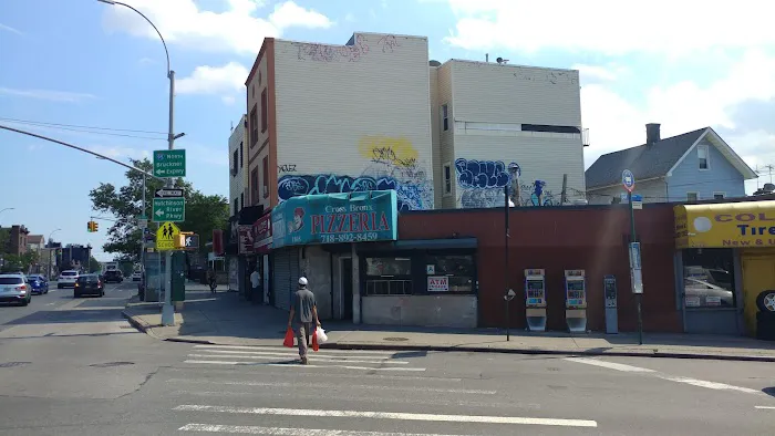 Cross Bronx Pizzeria Picture 9