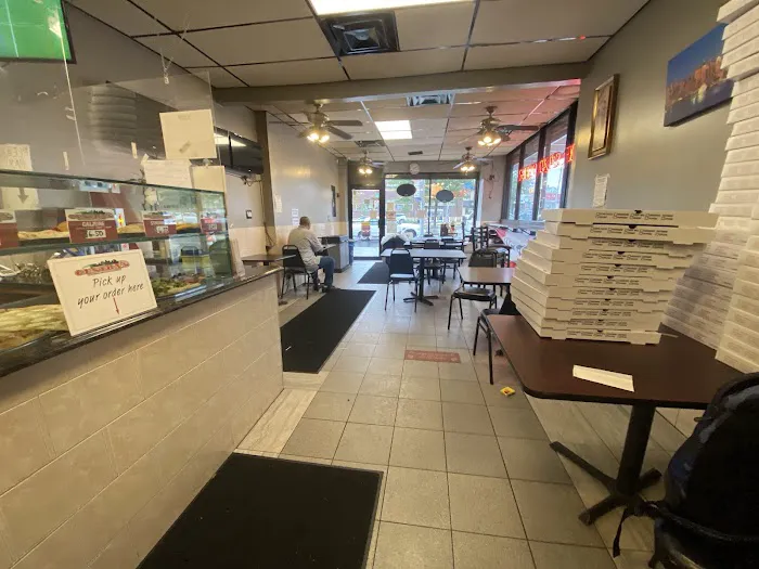 Cestra's Pizza III Picture 5