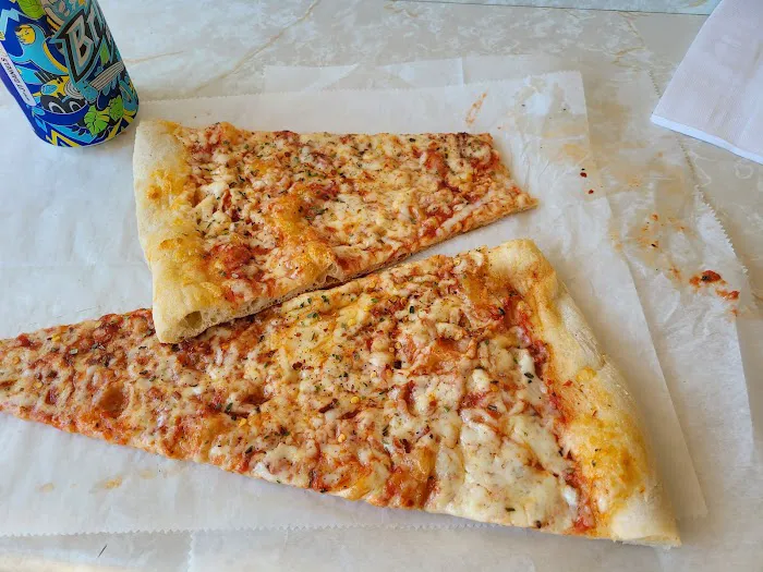 Ljubo's Pizza Picture 7