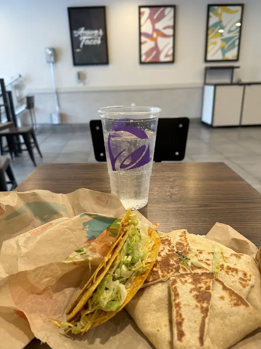 Taco Bell Picture 5