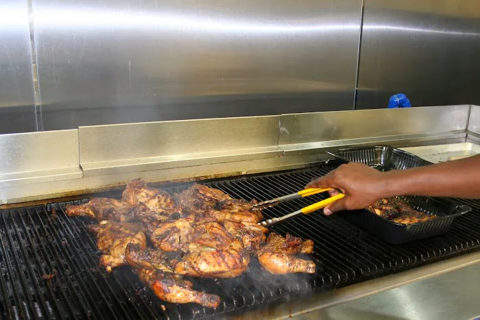 JerkQ'zine Caribbean Grille Picture 5